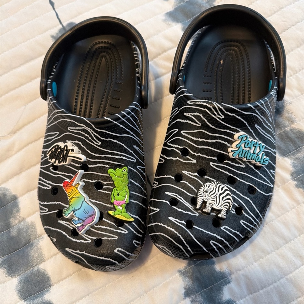 Crocs rare size j6 x Ron Party Animals